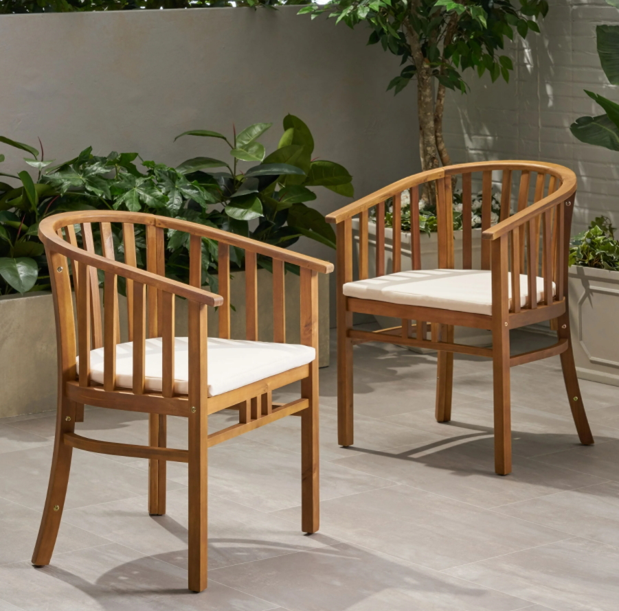 Деревянные стулья - классический предмет мебели для вашего интерьера