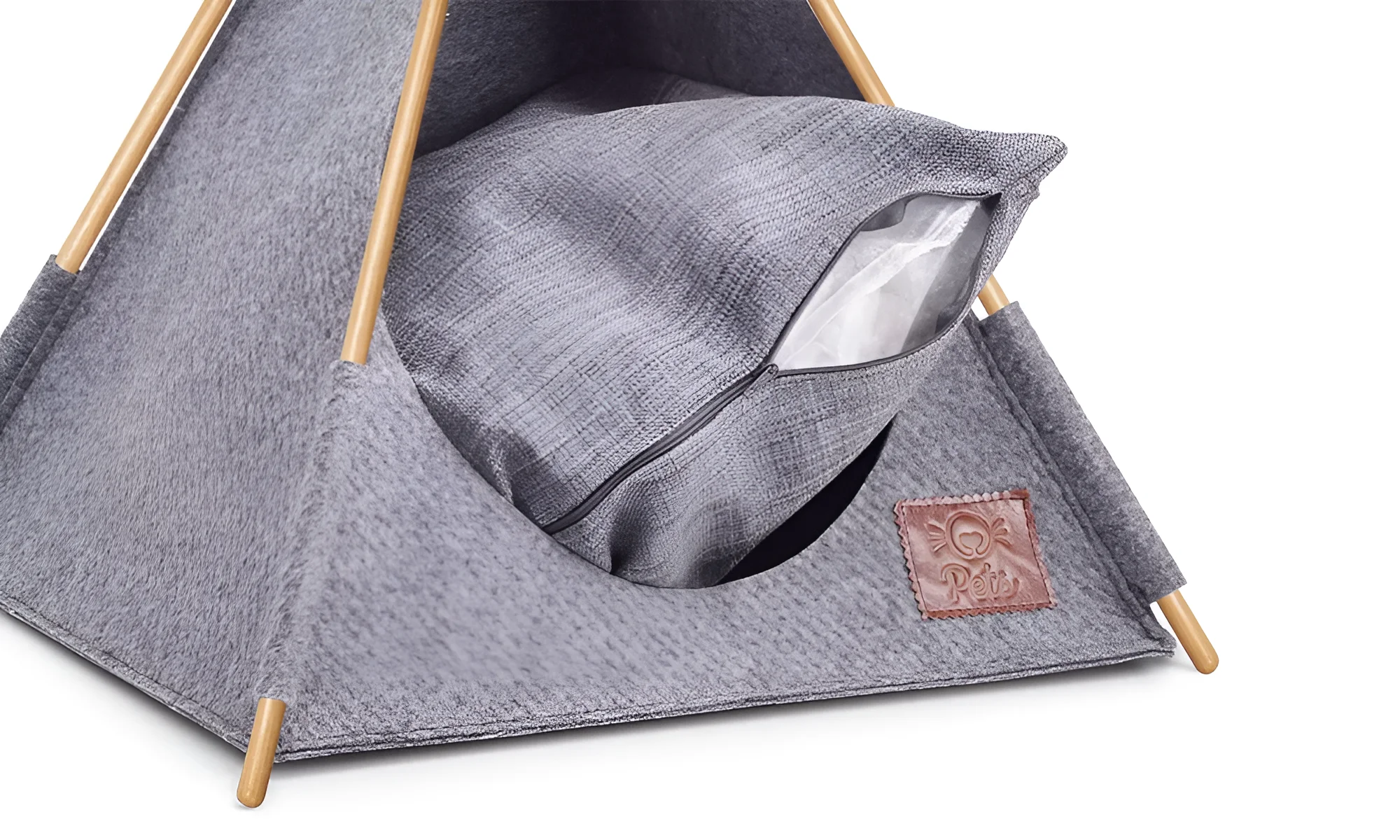 Уютный домик для кошек Hovel серого цвета с деревянными опорами и мягкой подушкой внутри, идеальное место для отдыха питомца.