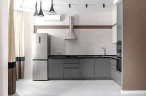 Угловая кухня "Альфа ручка" 3х2.2м, крашеный МДФ Титан: современный дизайн, функциональность и стильное решение для интерьера кухни.