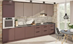 Современная кухня "Хай-тек" 3,6м в коричневых и серых тонах с встроенной техникой, имитацией кирпичной кладки и стильным освещением.