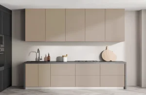 Маленькая кухня «Хай-тек» 2,4 метра в цвете капучино с минималистичными фасадами, встроенной техникой и темной столешницей.