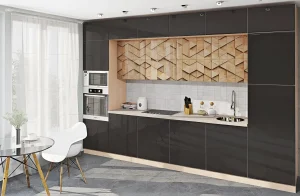 Современная кухня под потолок в стиле хай-тек с фасадами цвета асфальт и оригинальной деревянной отделкой верхних шкафов.