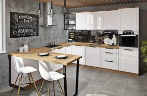 Современная П-образная кухня "Рамка" 3 х 2.6м с белыми крашеными фасадами МДФ, деревянной столешницей и барной стойкой.