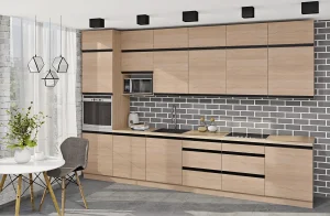 Угловая кухня 'Sigma ручка' 2.8х2.4м в декоре Дуб Сонома и Дуб Трюфель, современный дизайн с черными ручками и фартуком из серой плитки.